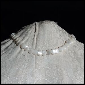 Vintage Mother of Pearl Flat Bead Necklace Magnetic Clasp